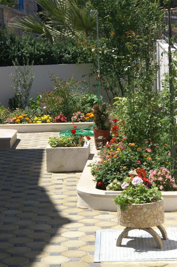 Apartments By The Sea Supetar, Brac - 4274 외부 사진