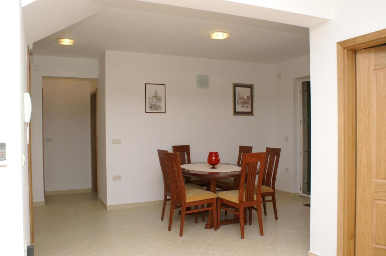 Apartments By The Sea Supetar, Brac - 4274 외부 사진
