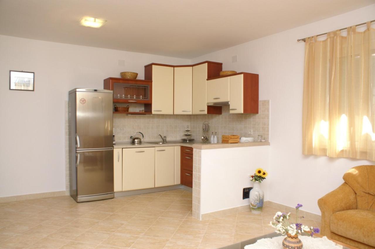Apartments By The Sea Supetar, Brac - 4274 외부 사진